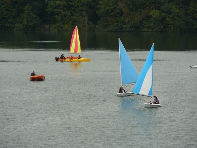 Merstham Lake for Sailing and watersports