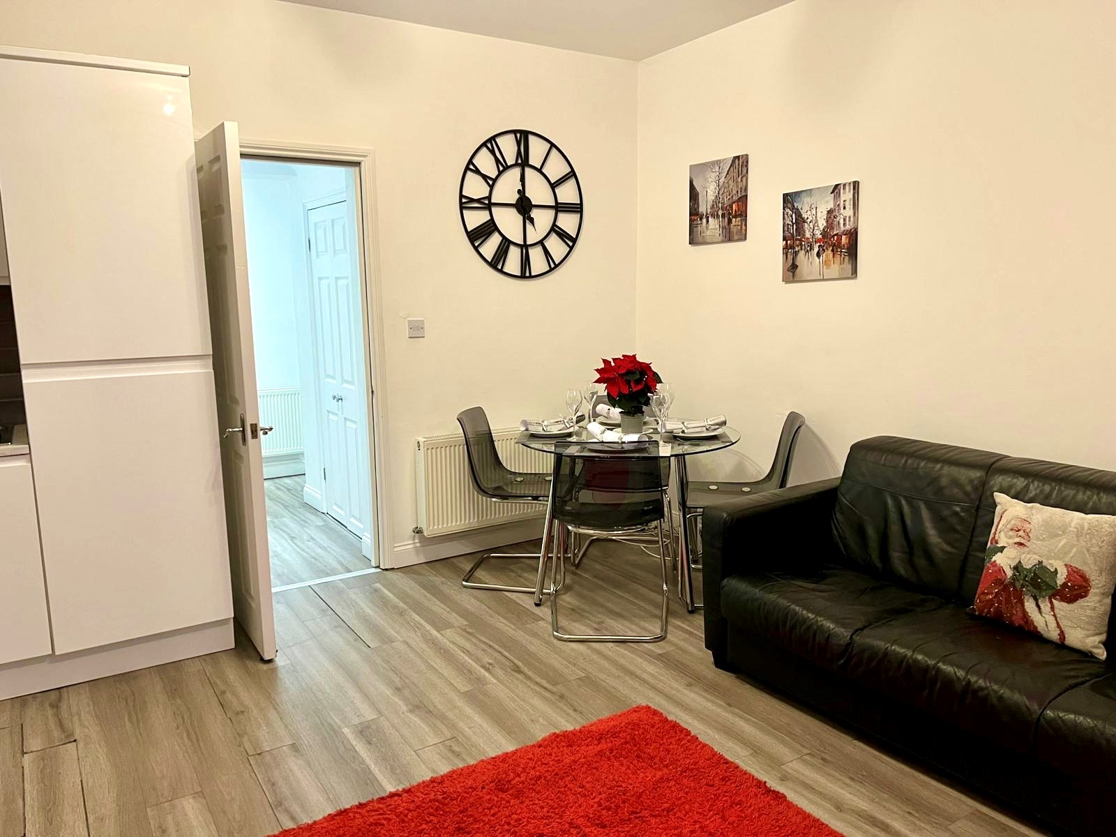 5 Denham Festive Dining area 2.jpg